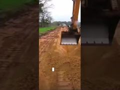 Kondisi Kerja Bucket Miring Excavator